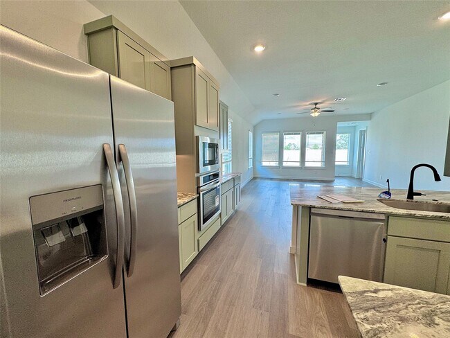 Building Photo - 3315 Daily Harvest Dr