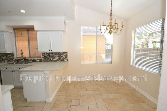Building Photo - 227 Galante Way