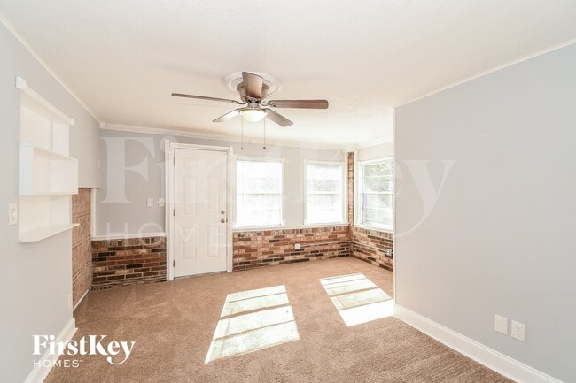Building Photo - 451 Gano Ct