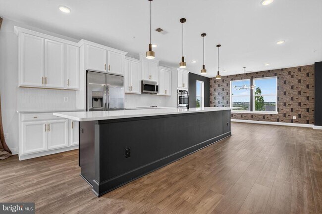 Building Photo - 10426 Ratcliffe Trl