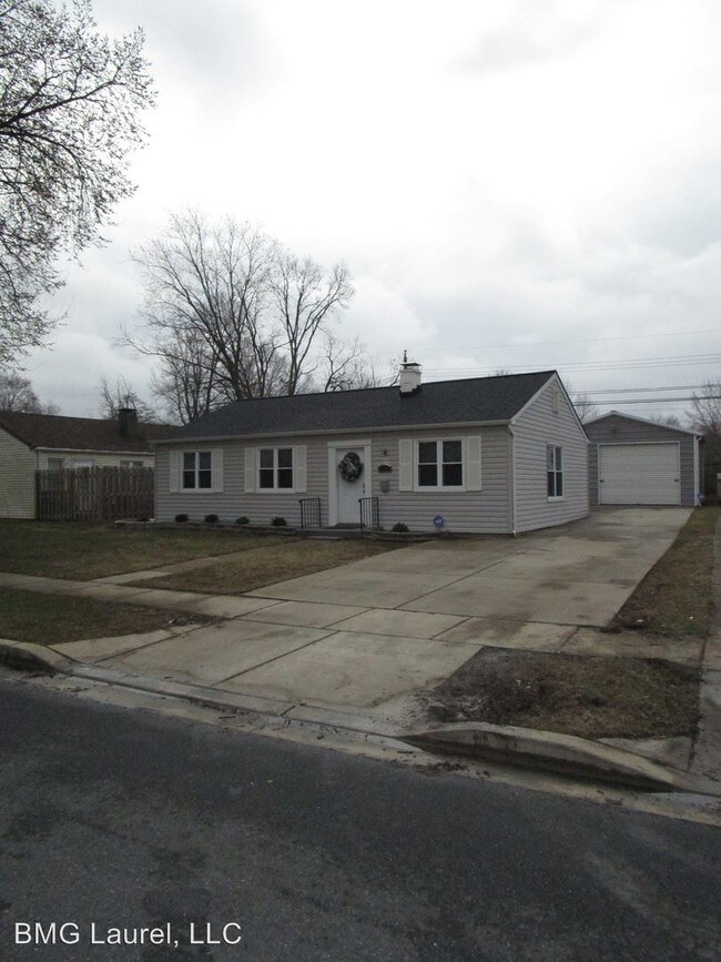 Building Photo - 1205 Guildford Rd