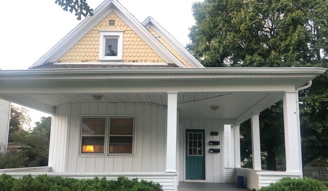 510 W. Springfield Ave. Champaign - 510 W Springfield Ave