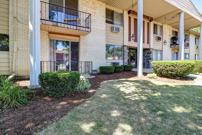 Foto del edificio - 8992 Kennedy Dr