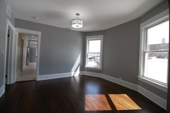 Foto del edificio - 4807 N Paulina St