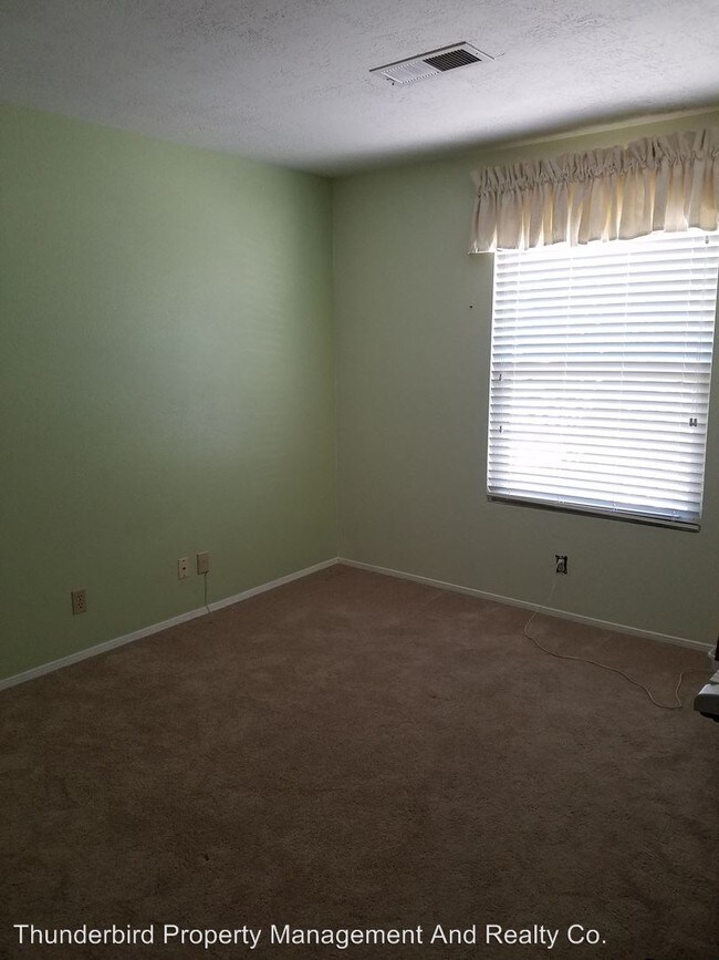 Foto del edificio - 2550 Rosswood Dr SE