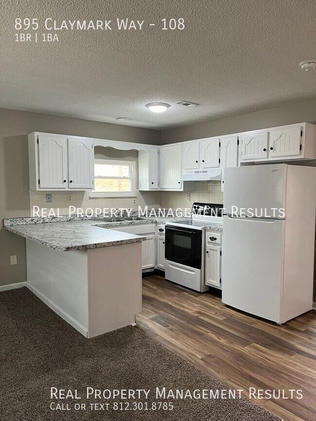 Foto del edificio - 895 Claymark Way