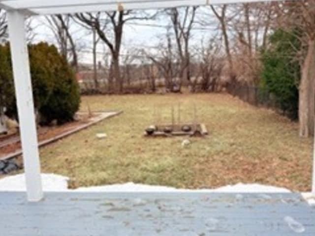 Building Photo - 6902 Lyons St