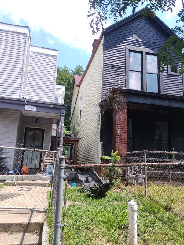 Photo - 2531 W Main St House