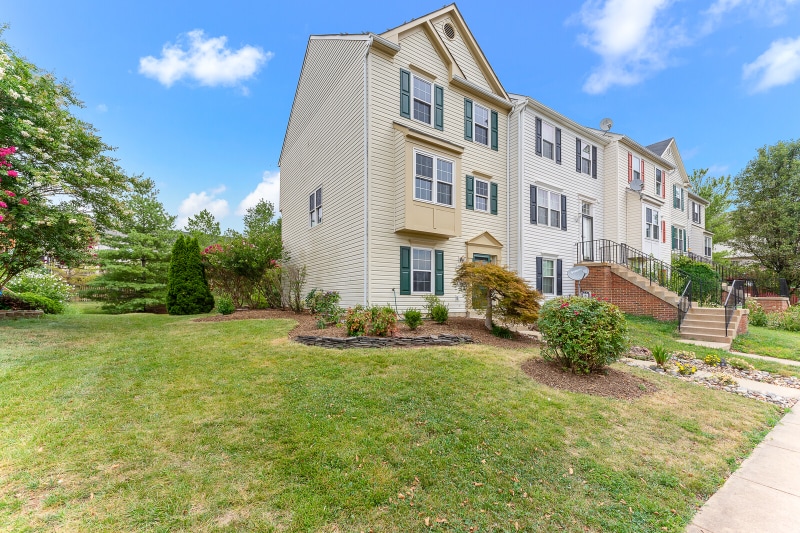 Photo - 44132 Mistletoe Terrace (Ashburn, VA)