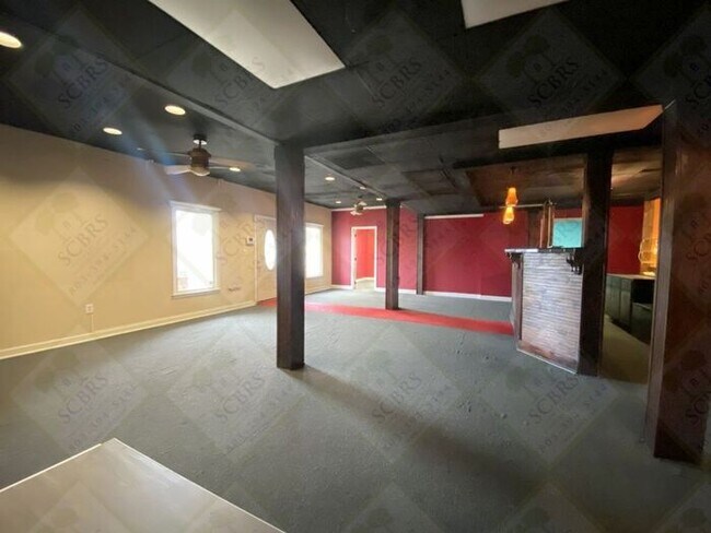 Building Photo - 2229 Decker Blvd UNIT A (COMMERCIAL SPACE)
