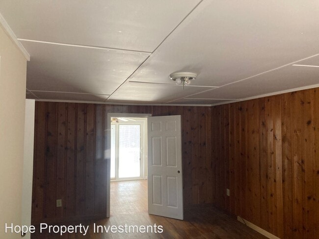 Building Photo - 2 br, 1 bath House - 475 Old Carrollton Road