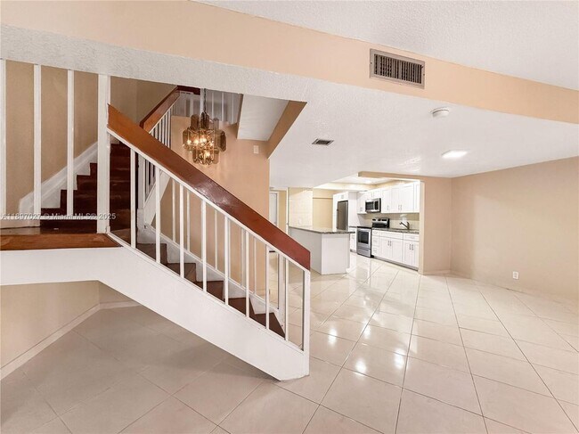 Foto del edificio - 5608 NW 19th St