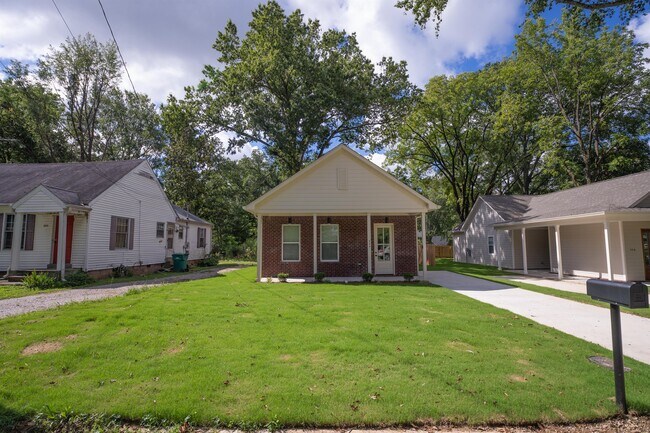 Building Photo - 524 Wisdom St