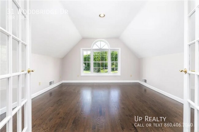Building Photo - 31 Woodbridge Dr