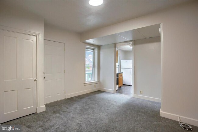 Foto del edificio - 310 S Market St