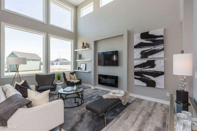 Building Photo - 3 br, 2.5 bath Townhome - NorthPointe Town...