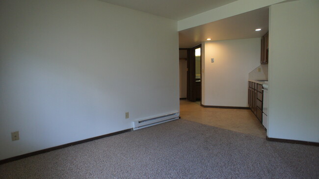 Building Photo - Sonstra Apartments