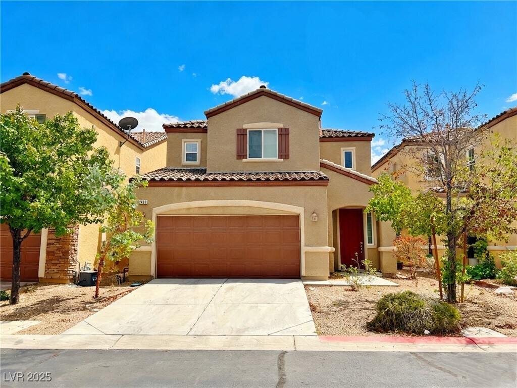 Foto principal - 8821 Steaming Thunder Ct