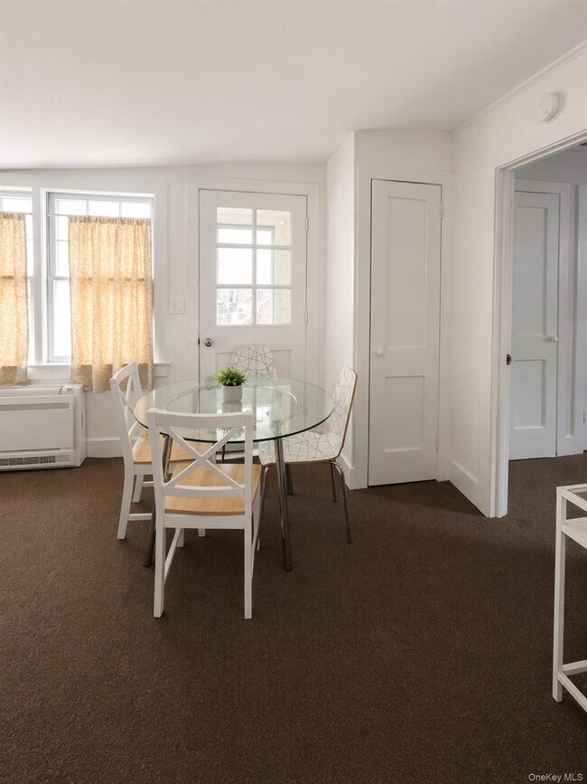 Foto del edificio - 72 Main St