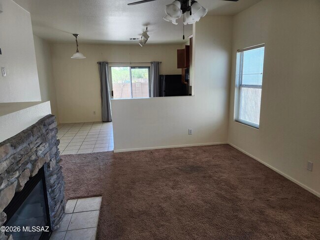 Building Photo - 4258 E Wading Pond Dr