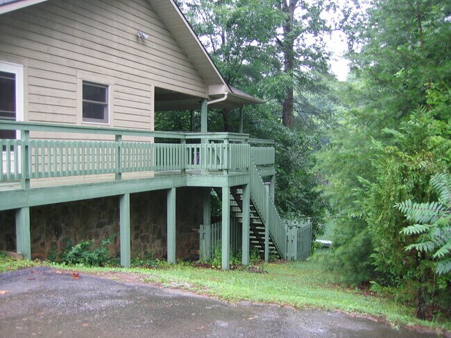 Building Photo - 53 Astoria Ln