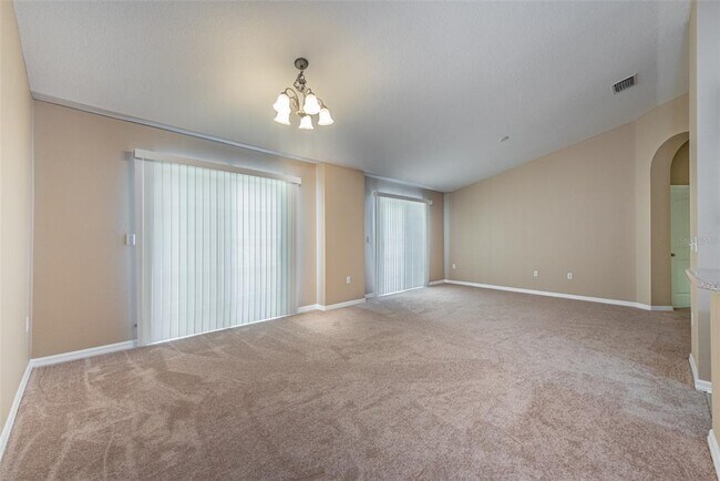 Foto del edificio - 6750 Eagle Feather Dr