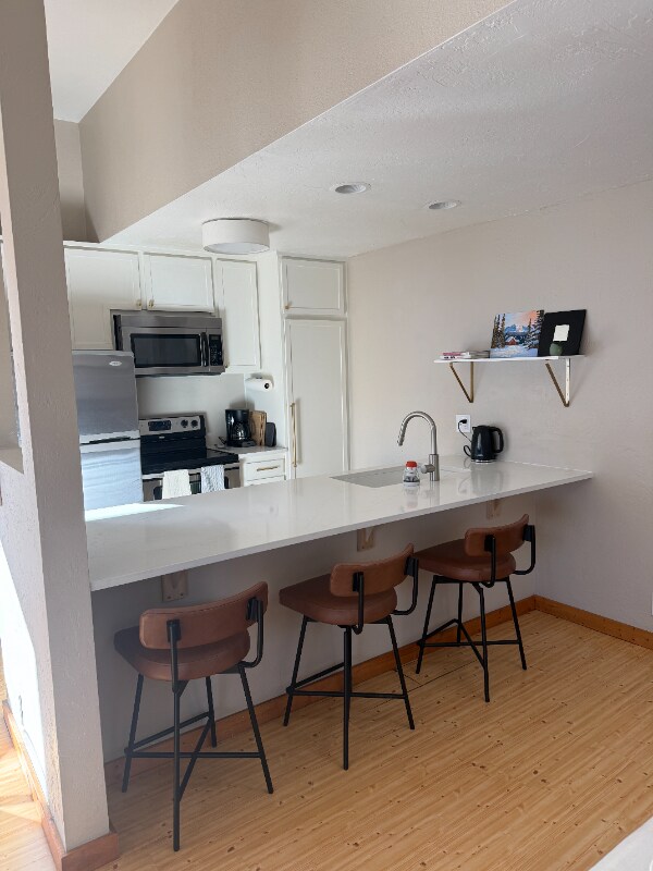 Foto del edificio - 35 Lower Woodbridge Rd