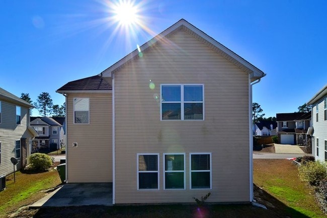 Building Photo - 875 Spears Dr