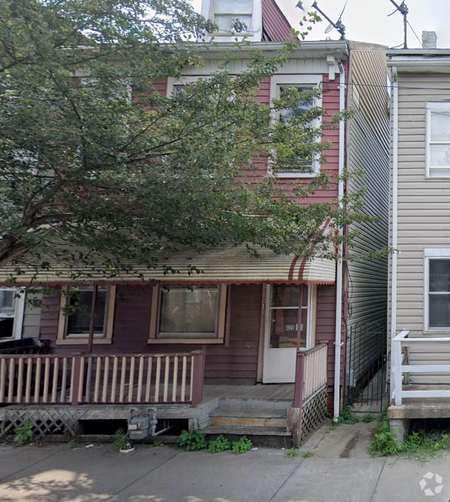Building Photo - 425 W College Ave