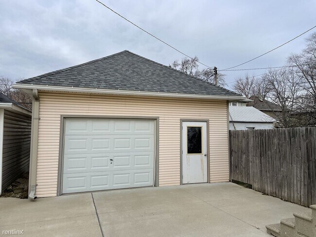 Building Photo - 3 br, 1 bath House - 1214 Forest Ave