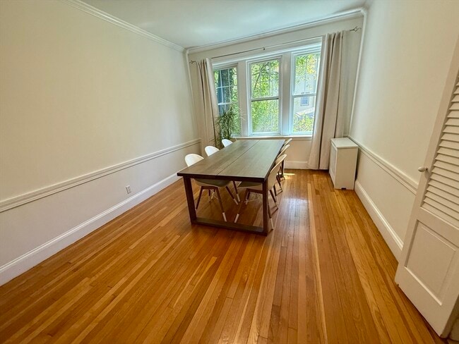 Building Photo - 311 Tappan St