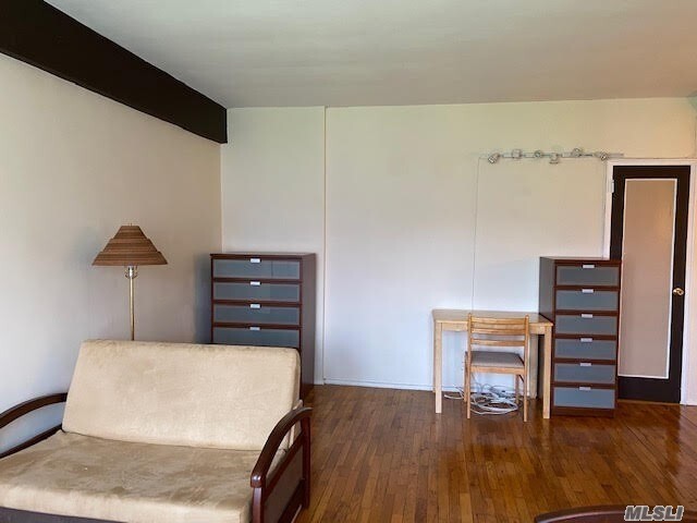 Foto del edificio - 99-21 67th Rd