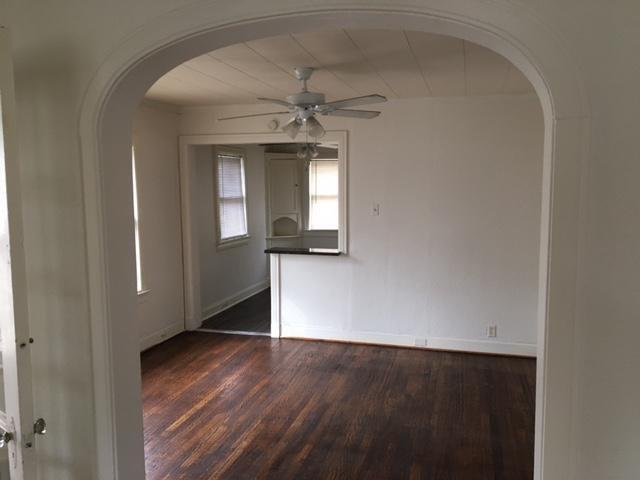 Building Photo - 6013 Ross Ave