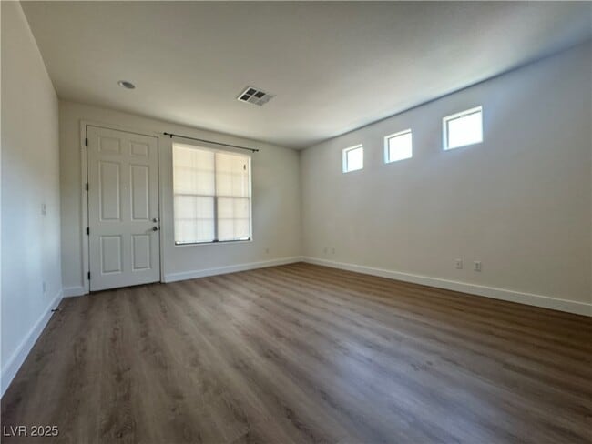 Building Photo - 4243 S Sugar Dr