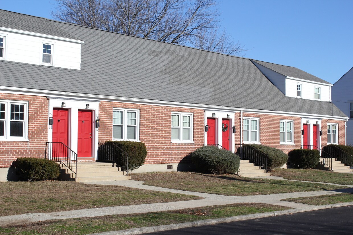 Casas adosadas - Groton Townhomes