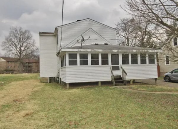 Building Photo - 8240 Brownsway Ln