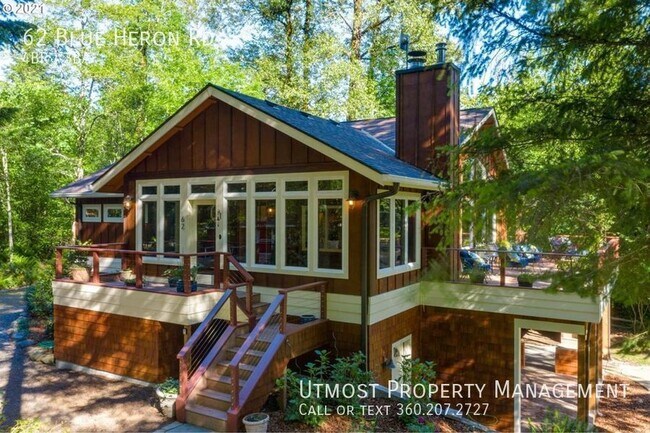 Building Photo - One of a kind Washougal river view home
