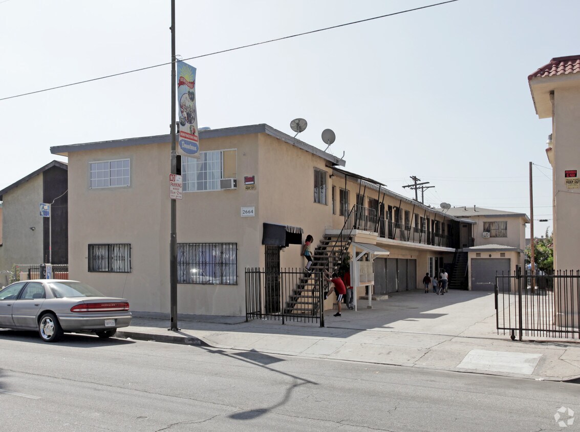 Primary Photo - 2664 Randolph St