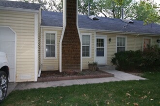 Building Photo - 5 Cognac Ct