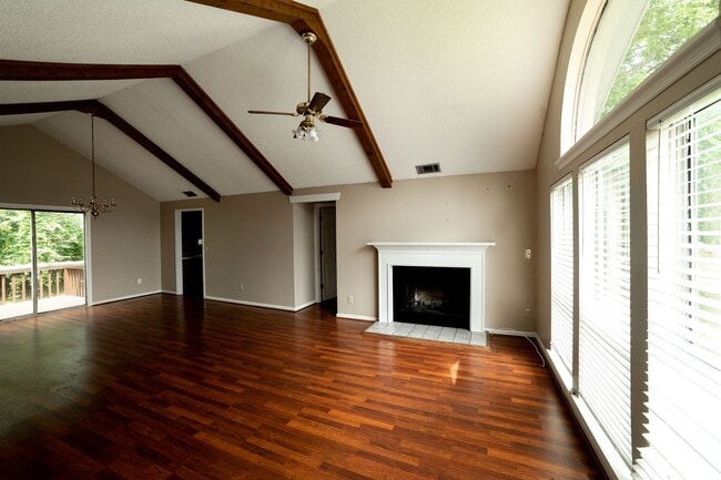 Building Photo - Charming 3-Bedroom Home in Old Hickory