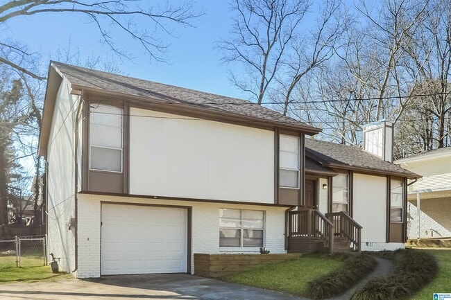 Building Photo - 2425 Carmel Rd