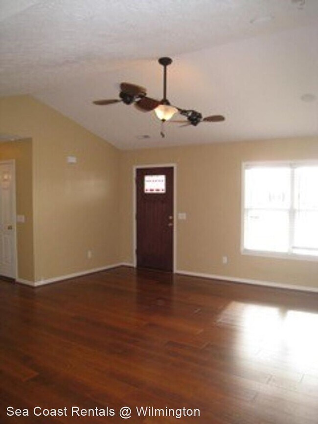Foto del edificio - 3 br, 2 bath House - 2701 Mascot Court