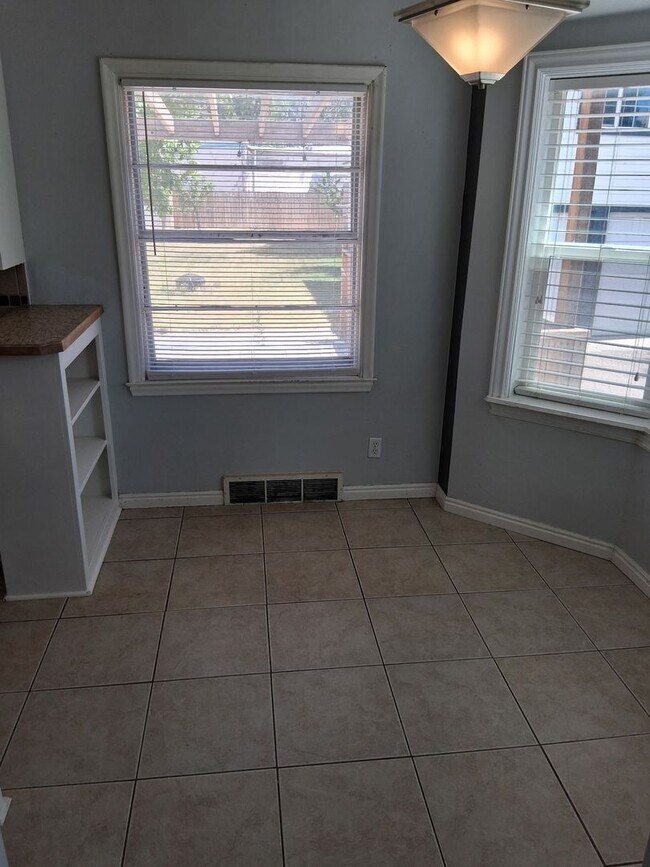 Foto del edificio - Charming University Area 3 Bedroom Home