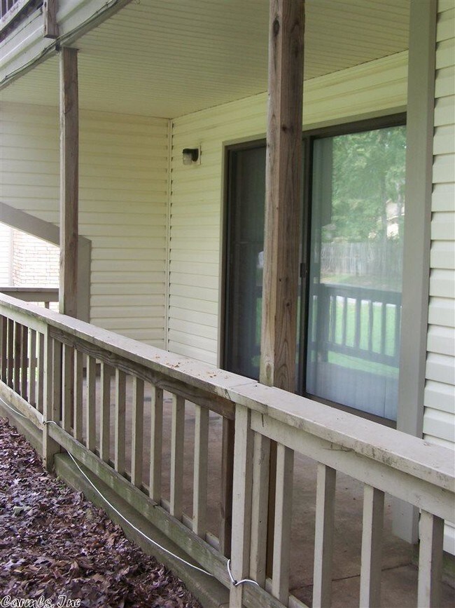 Building Photo - 101 Pine Forest Dr