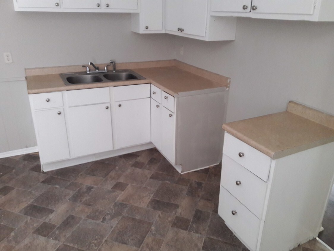 Foto del edificio - 5415 Snow White Ln
