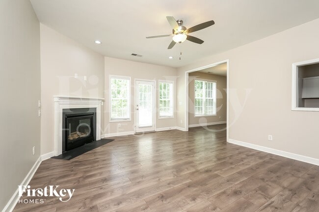 Building Photo - 1818 Yarborough Dr