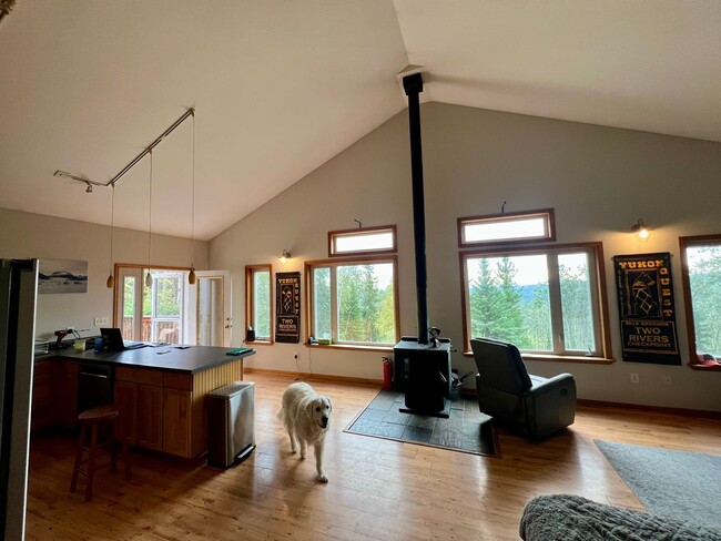Building Photo - Charming 2-Bedroom Home with Loft on Moose...