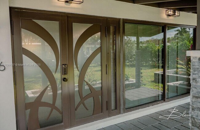 Foto del edificio - 2506 Bimini Ln