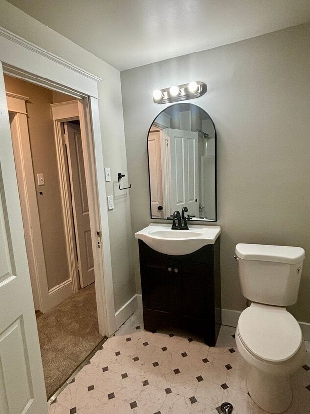 36 S Market St Unit 201, Elizabethtown, PA 17022 Room for Rent in