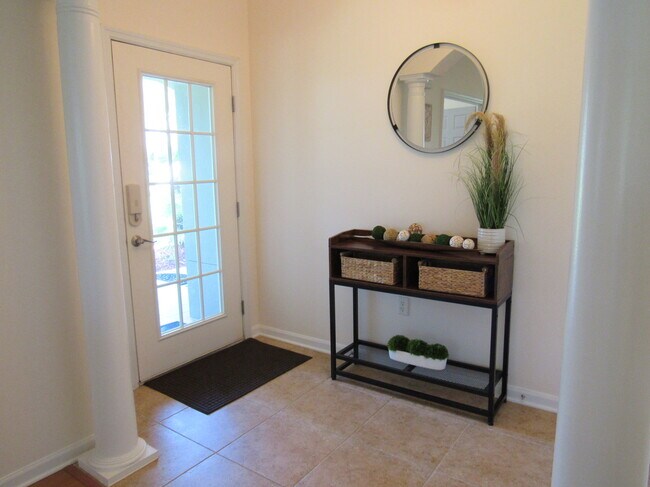 Entry - 1942 Turnbull Lakes Dr